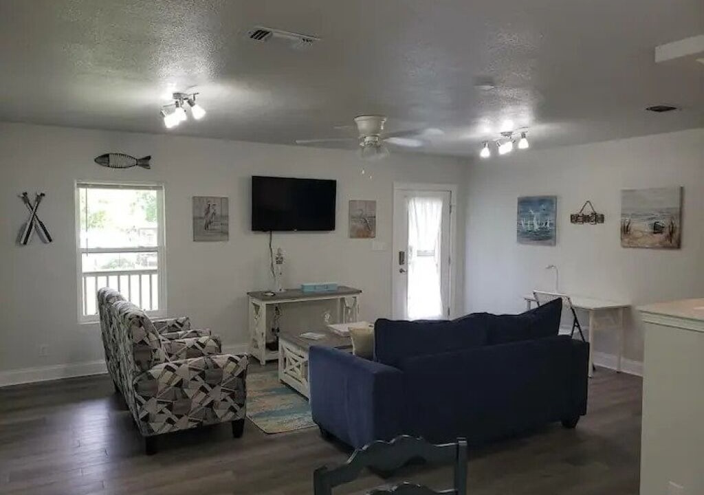 Photo of Livingroom in Waveland