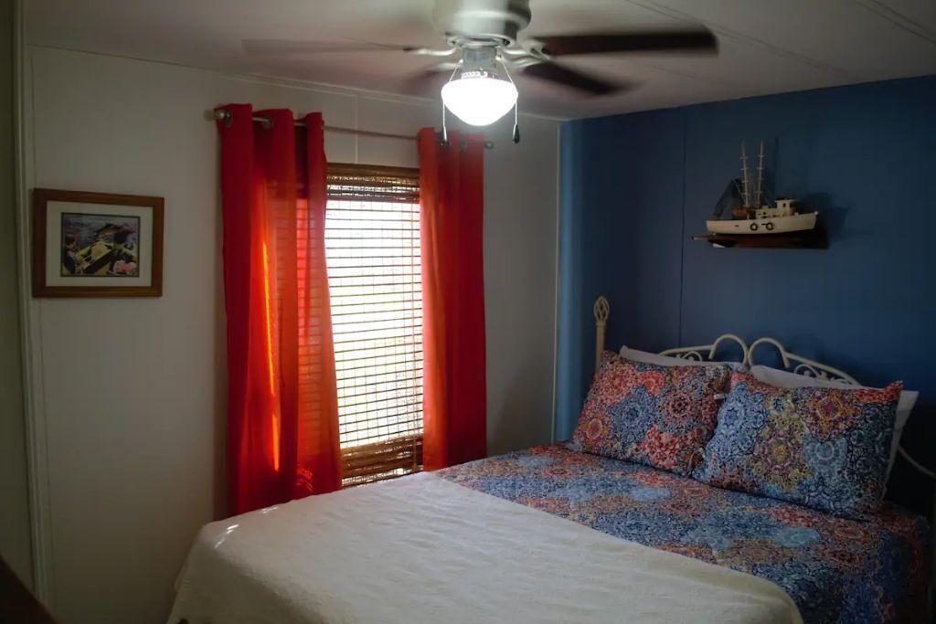Photo of Bedroom in Welaka