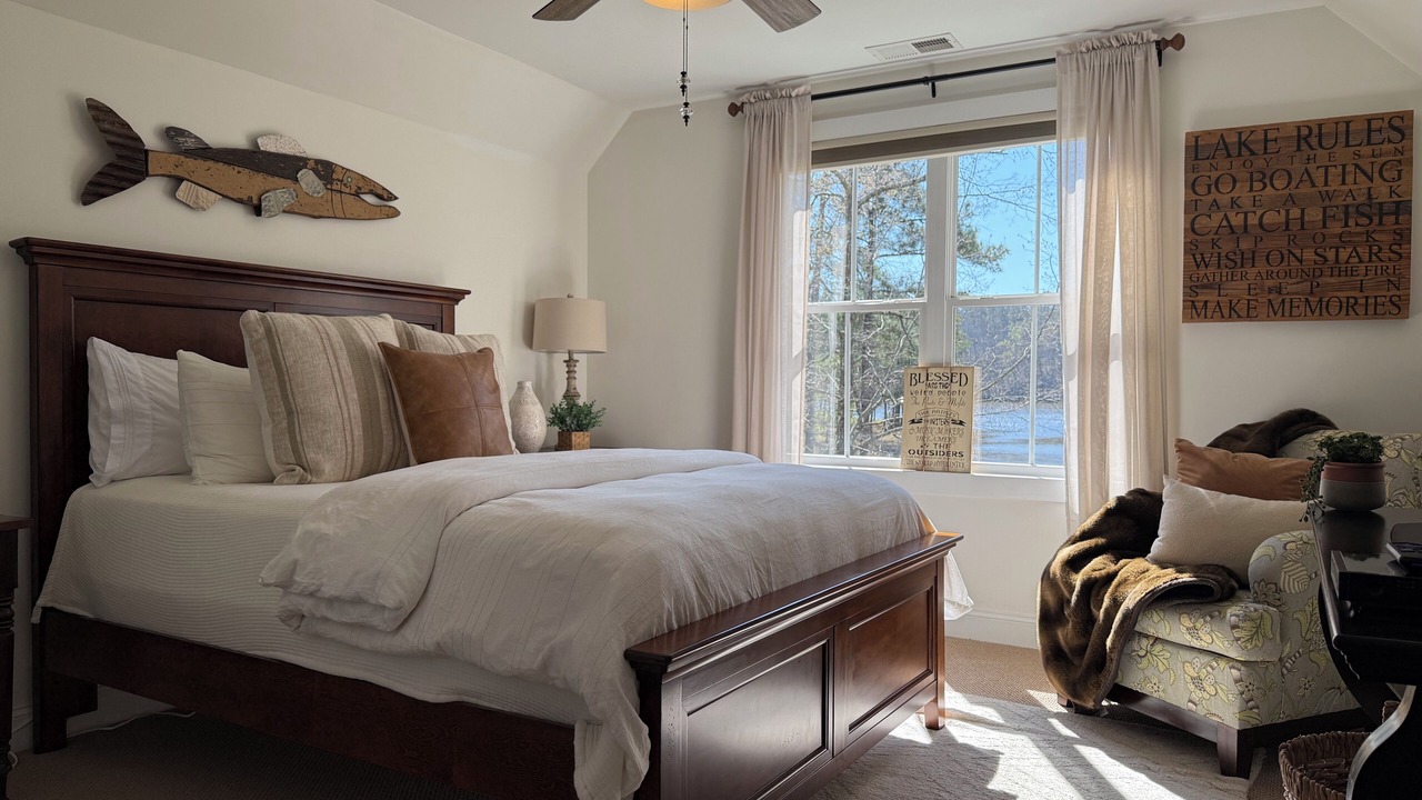Photo of Bedroom in Ashville