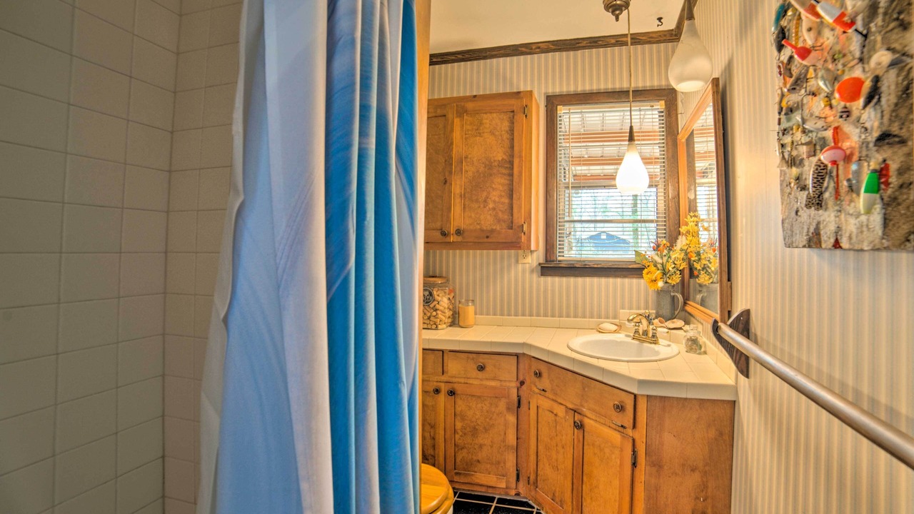 Photo of Bathroom in Shelby