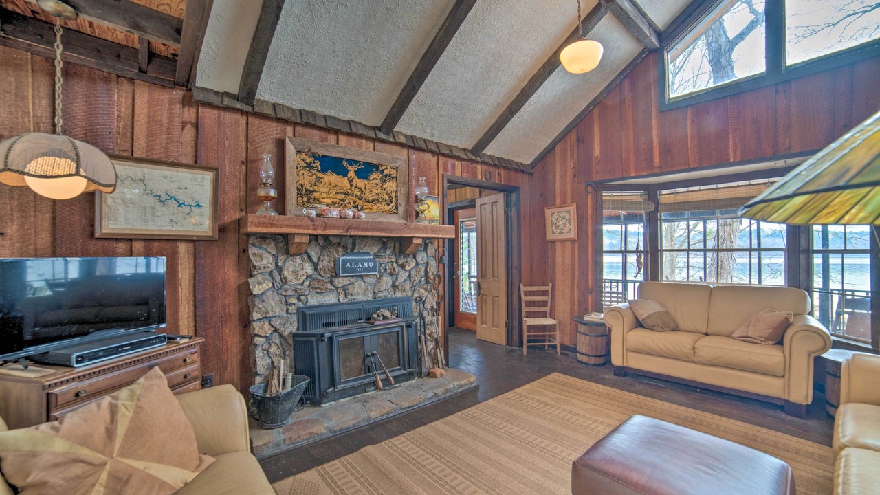 Photo of Livingroom in Shelby