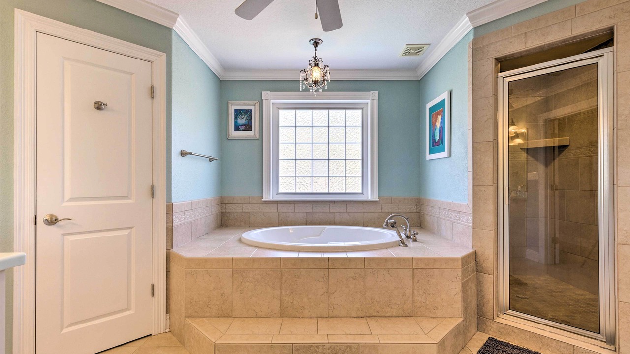 Photo of Bathroom in Oak