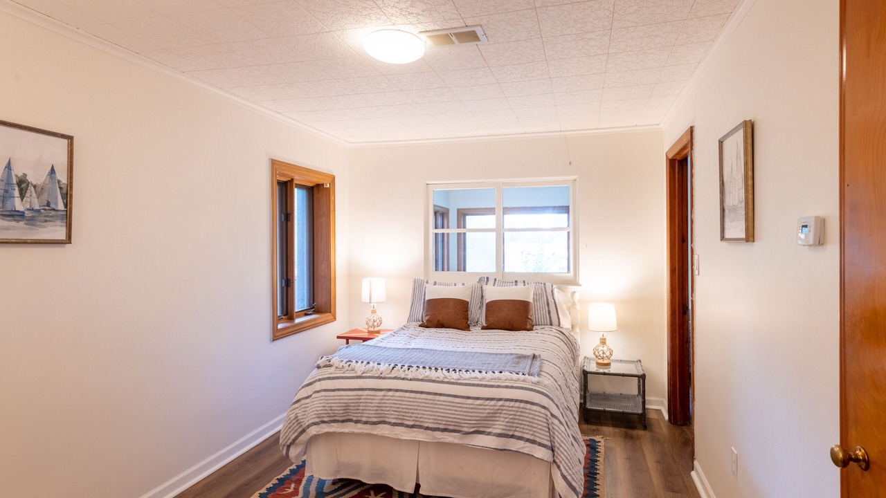 Photo of Bedroom in Whitehall