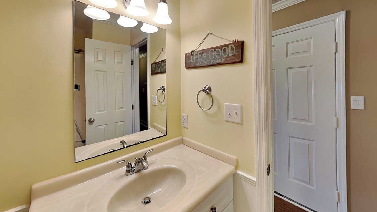 Photo of Bathroom in Tybee Island