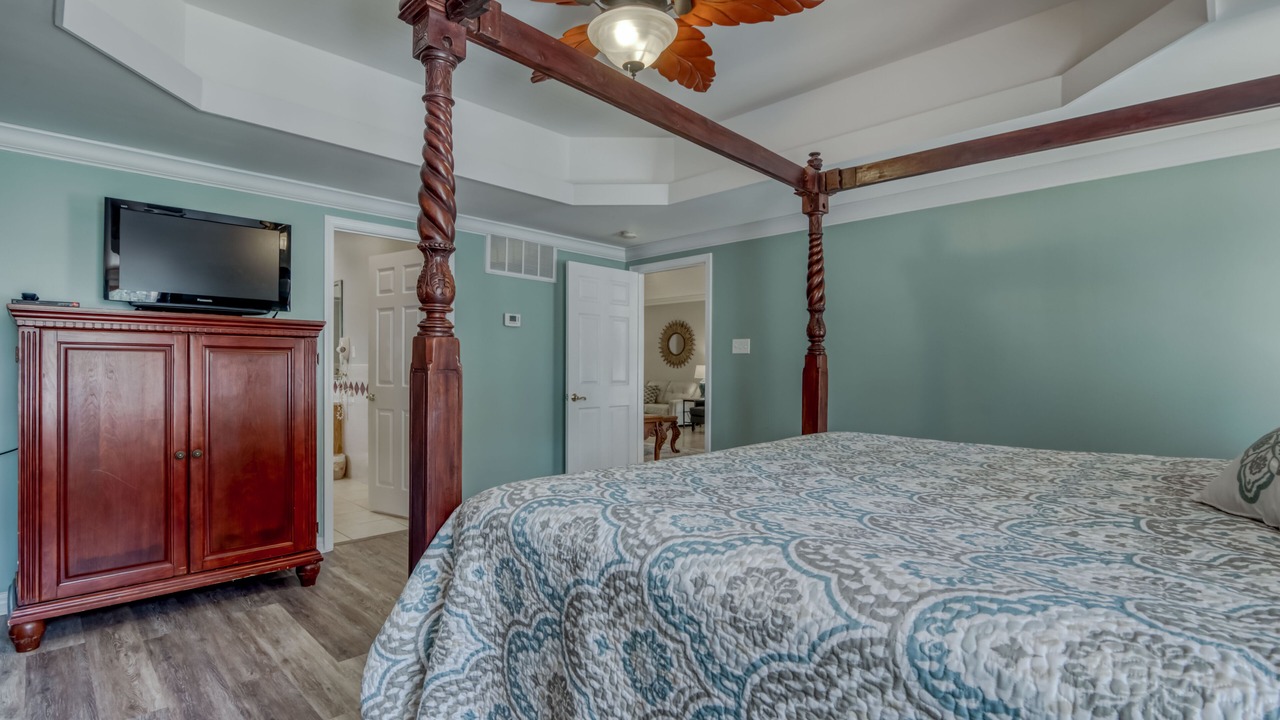 Photo of Bedroom in Foley