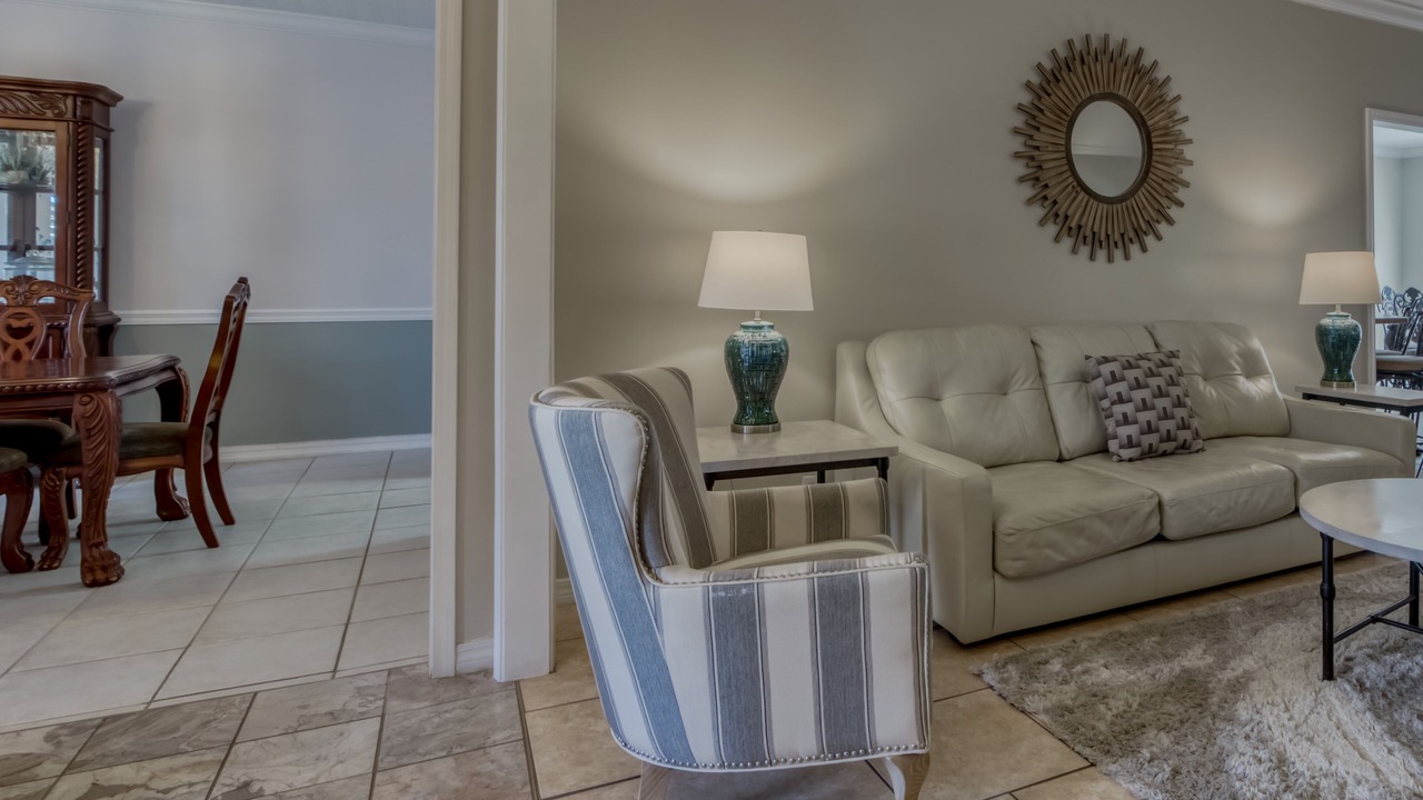 Photo of Livingroom in Foley