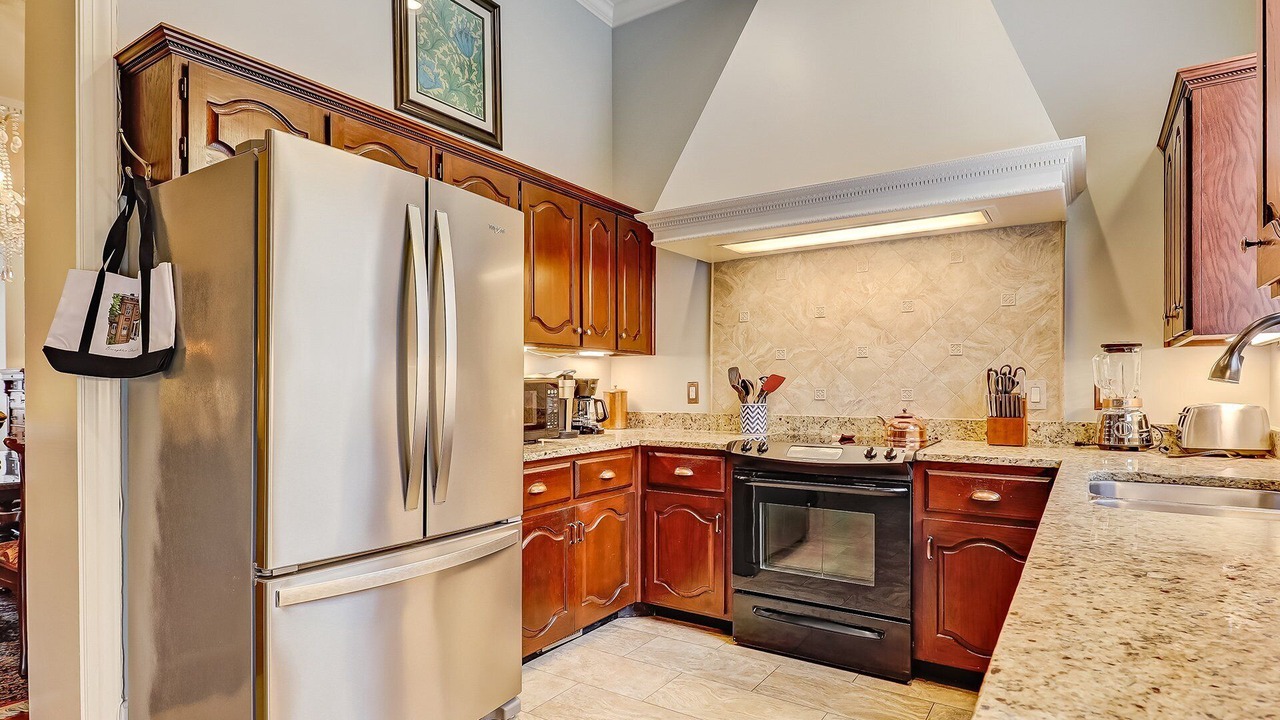 Photo of Kitchen in Historic District - North