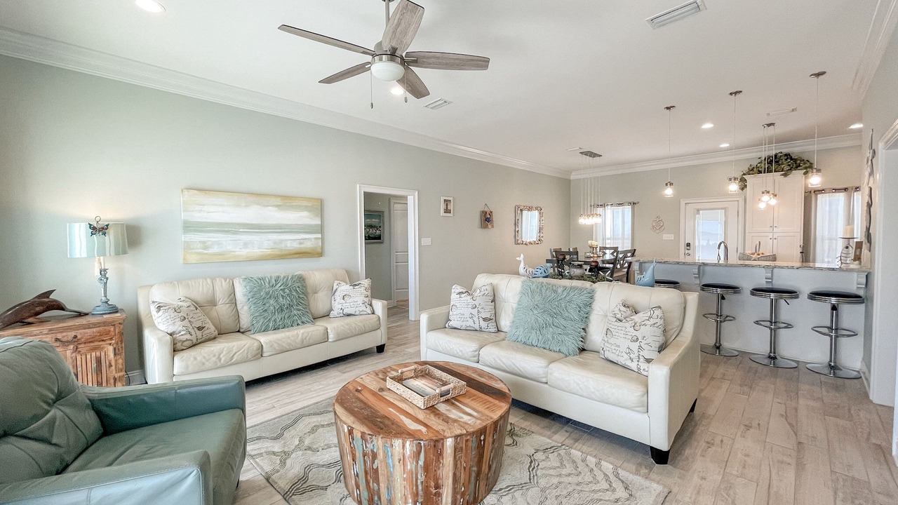 Photo of Livingroom in Dauphin Island
