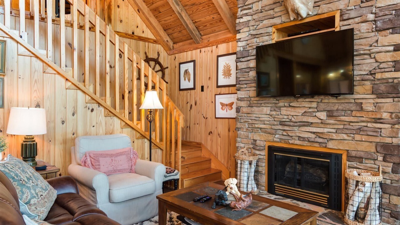 Photo of Livingroom in Six Mile