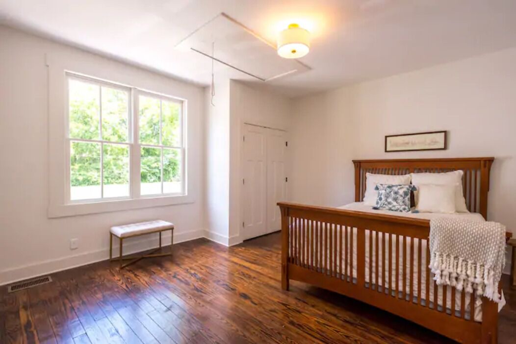 Photo of Bedroom in Tuscaloosa