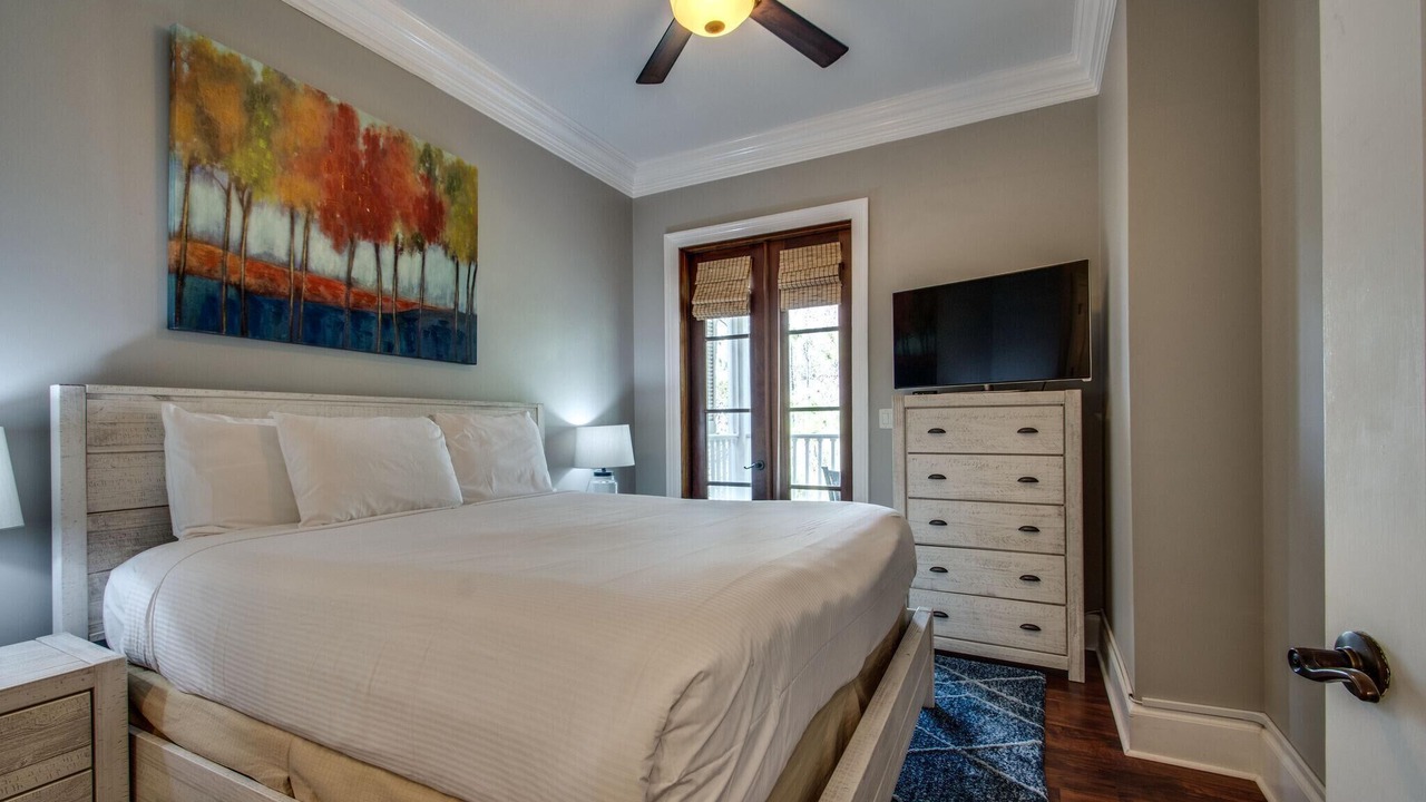 Photo of Bedroom in Baytowne Wharf