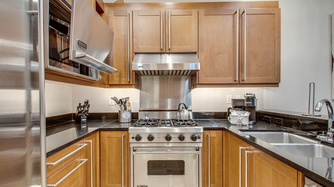 Photo of Kitchen in Baytowne Wharf