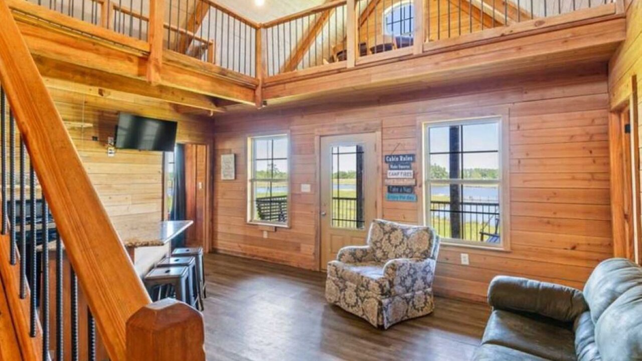 Photo of Livingroom in Union Springs