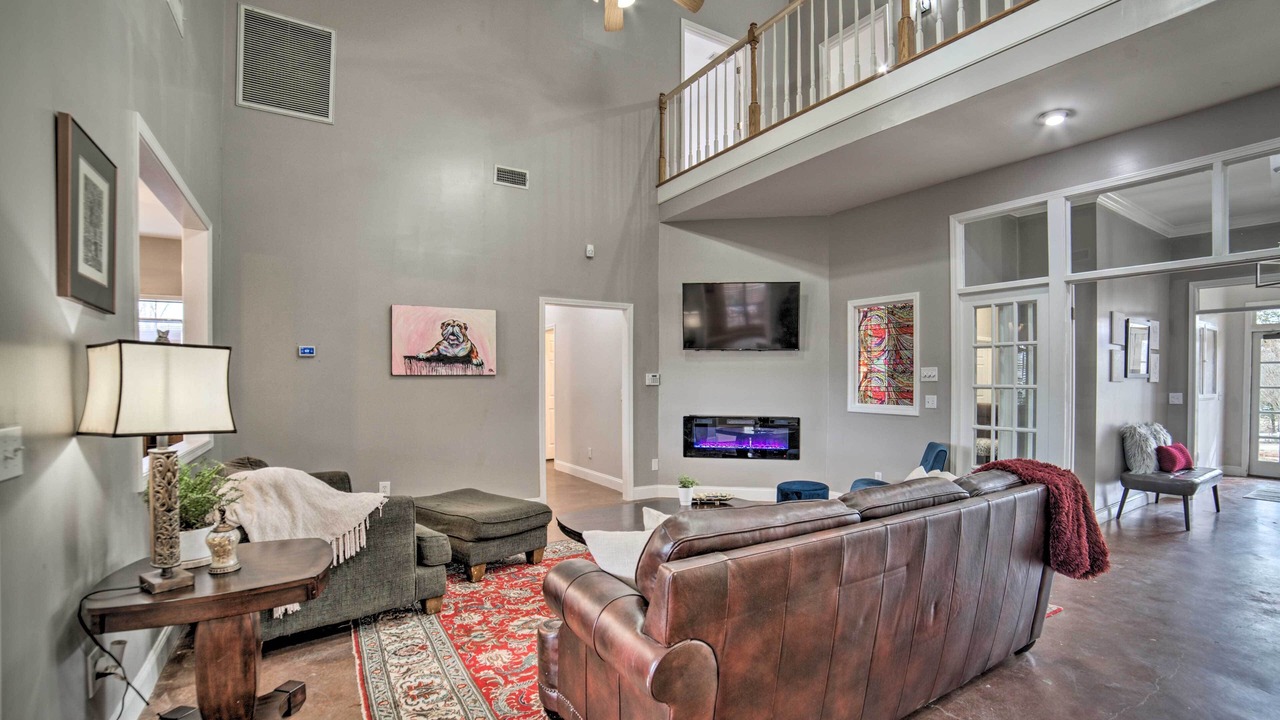Photo of Livingroom in Starkville