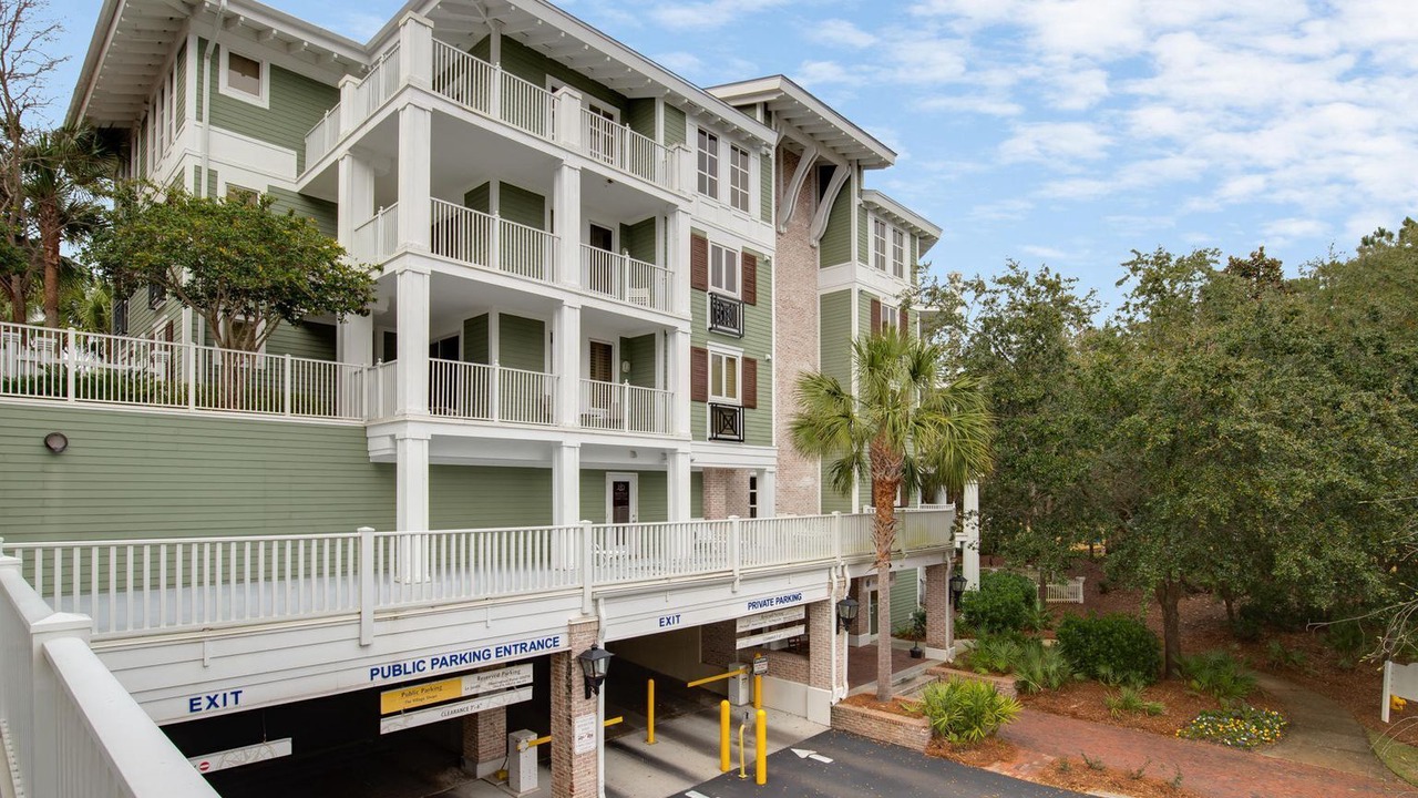 Photo of Outdoor in Baytowne Wharf