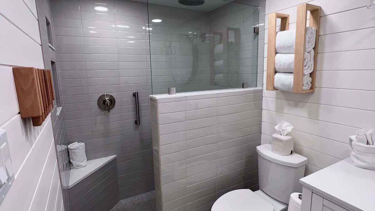 Photo of Bathroom in Fernandina Beach