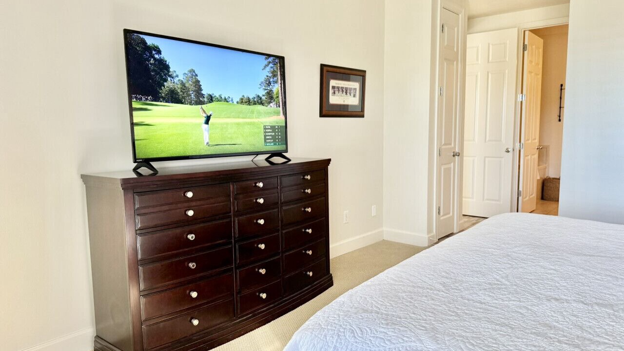 Photo of Bedroom in Gulf Shores