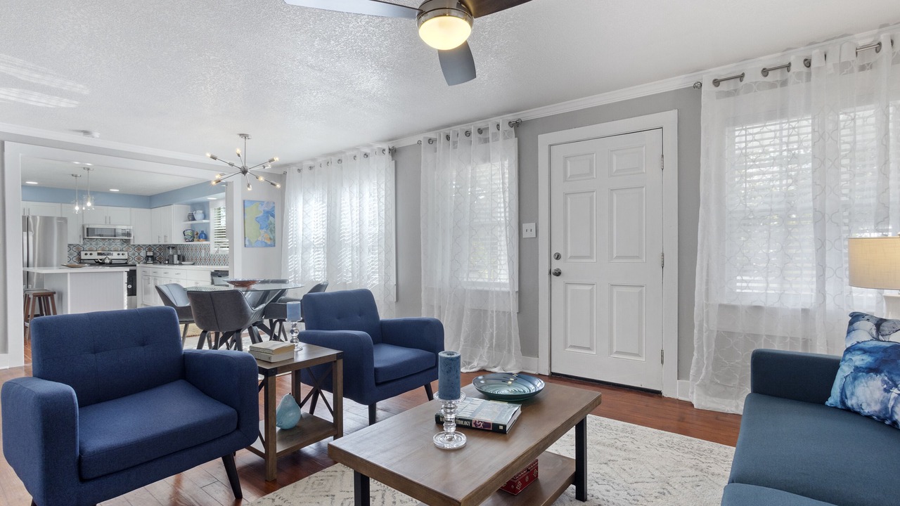 Photo of Livingroom in Biloxi