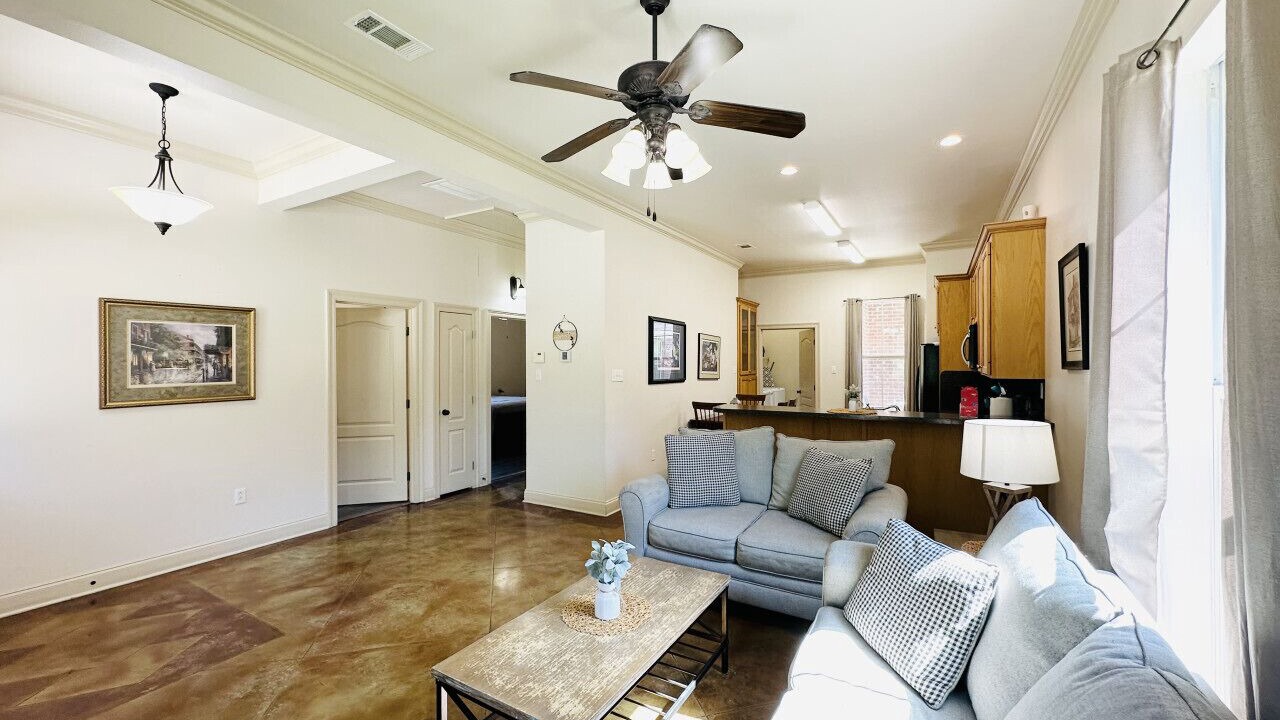Photo of Livingroom in Pine Grove