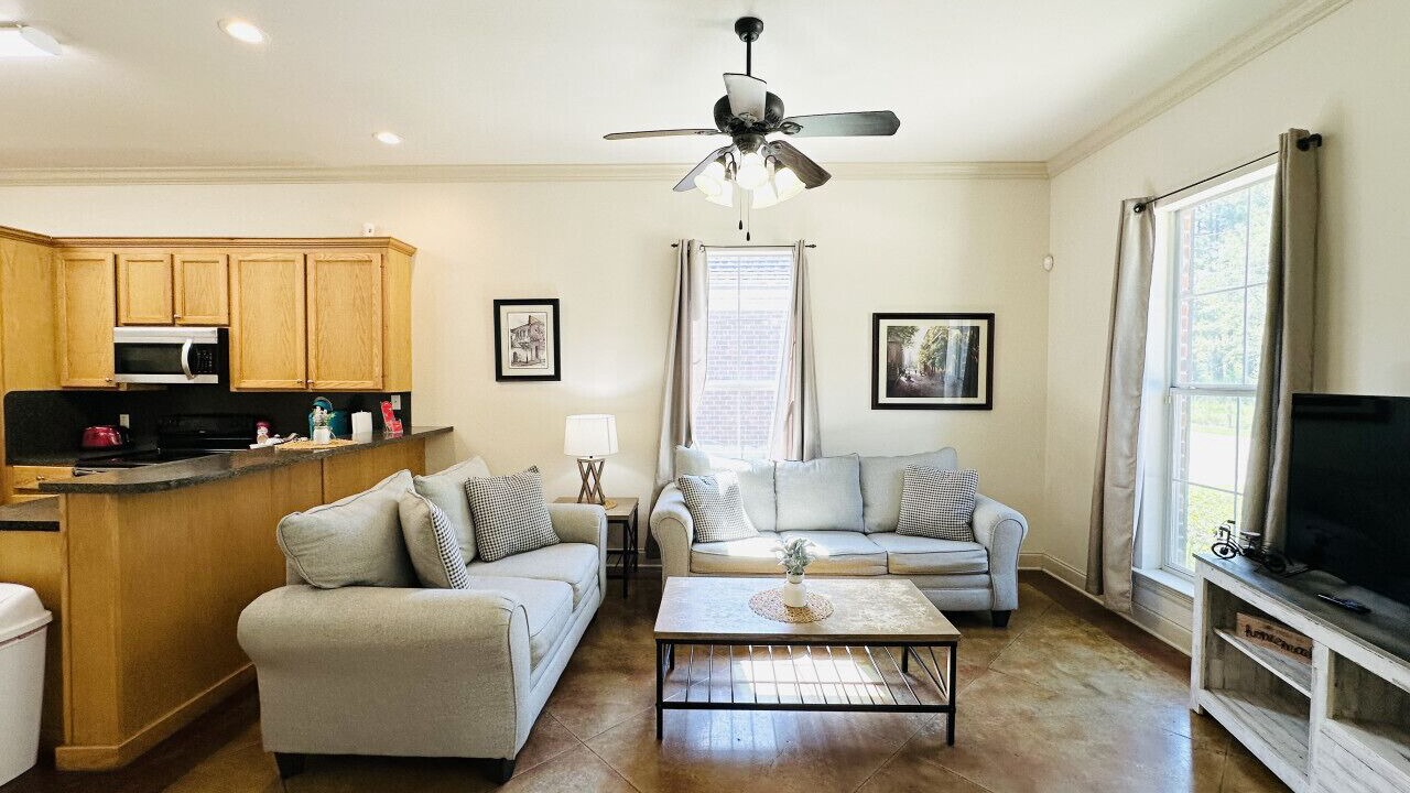 Photo of Livingroom in Pine Grove