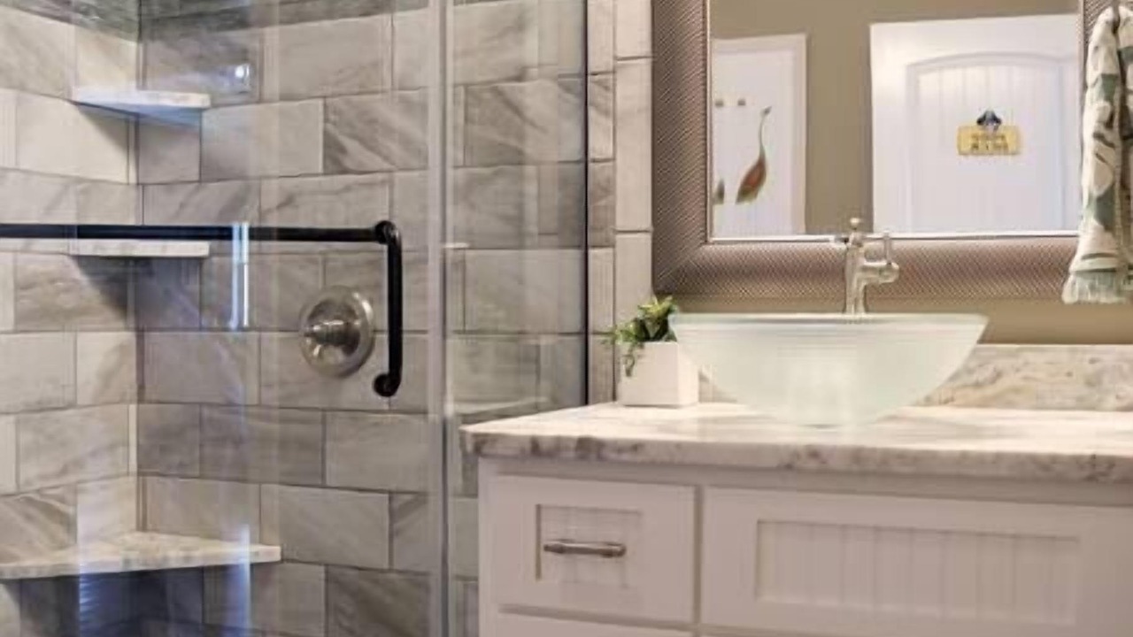 Photo of Bathroom in Dauphin Island