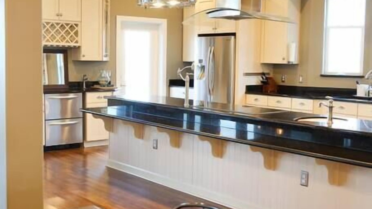 Photo of Bedroom in Dauphin Island