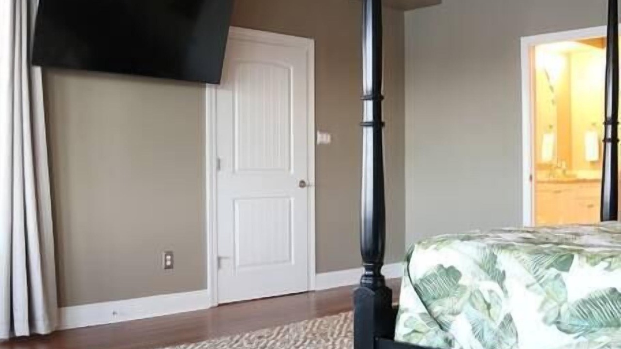 Photo of Bedroom in Dauphin Island
