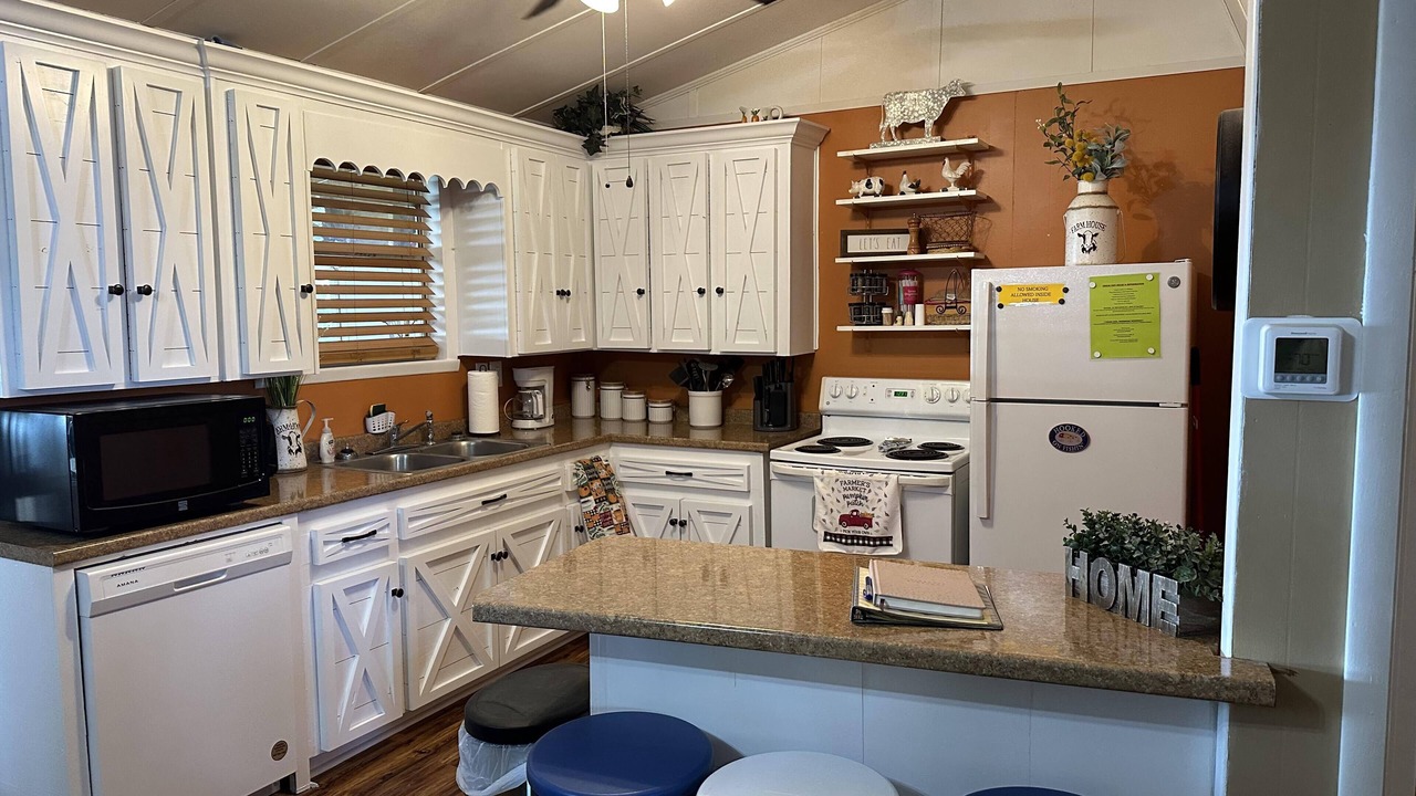 Photo of Kitchen in Centre