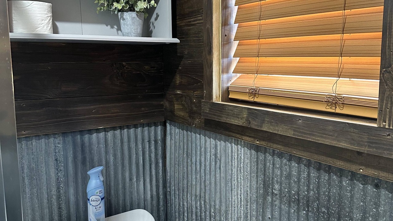 Photo of Bathroom in Centre