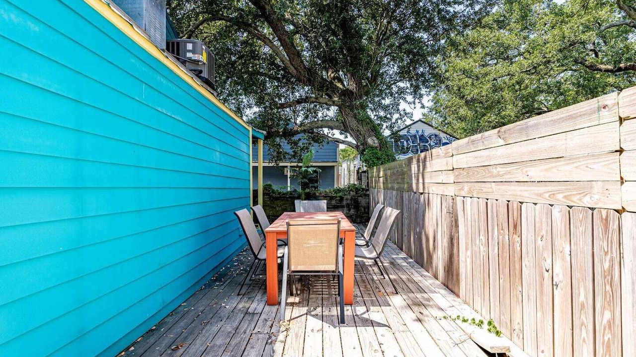 Photo of Outdoor in Seventh Ward