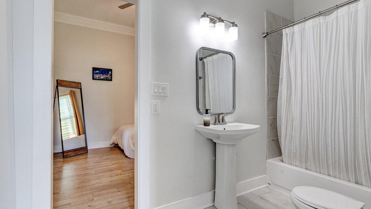 Photo of Bathroom in Seventh Ward
