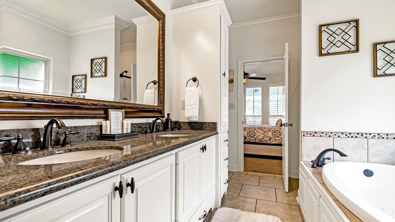 Photo of Bathroom in Ventress