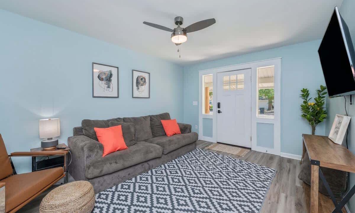Photo of Livingroom in Fort Walton Beach