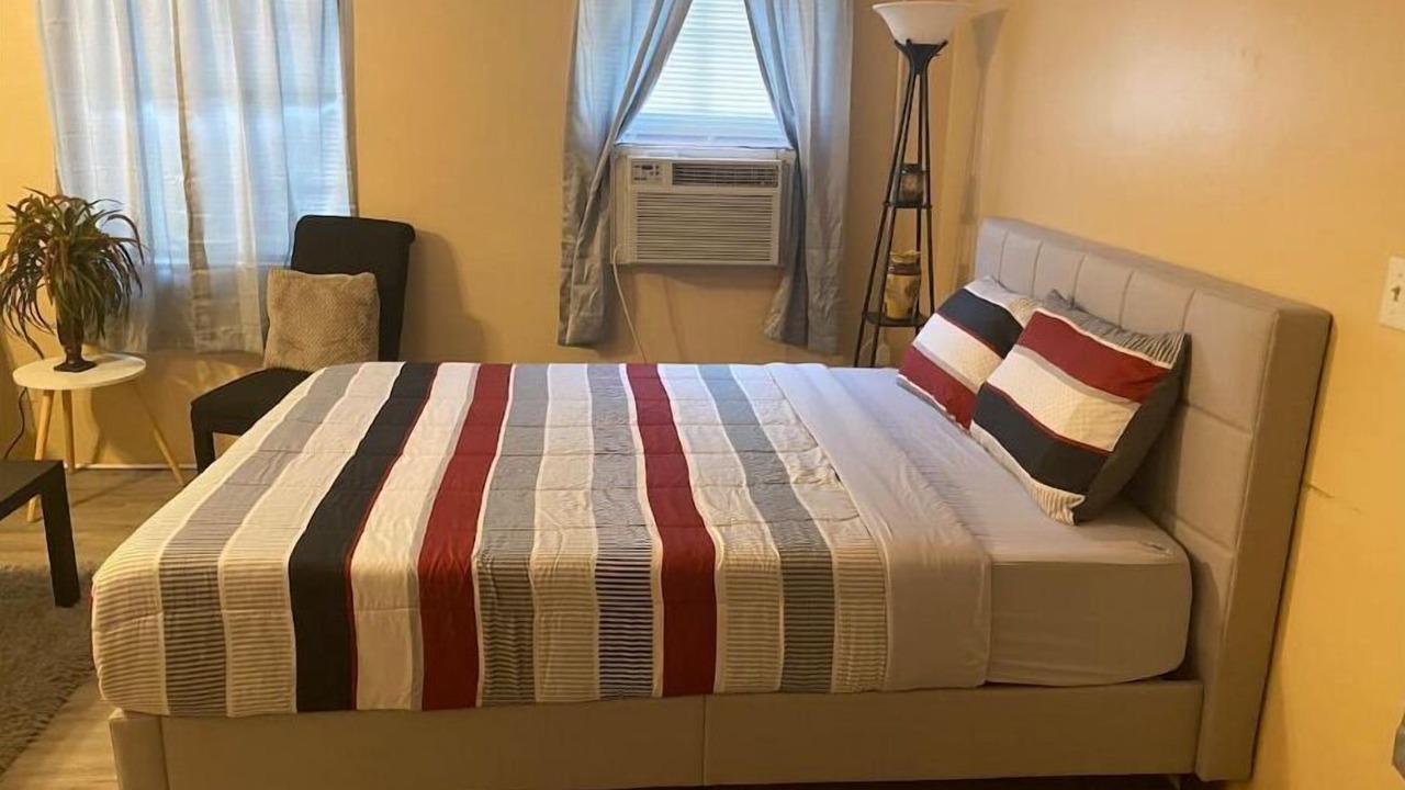 Photo of Bedroom in Valdosta
