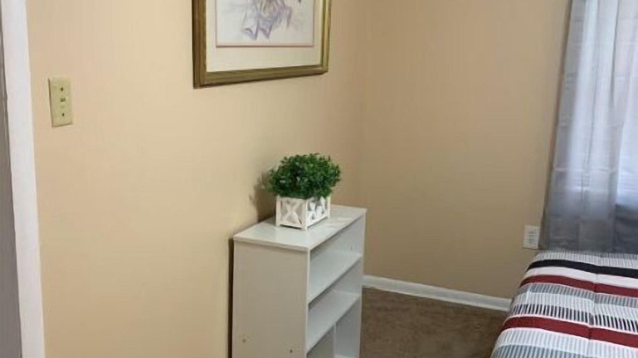 Photo of Bedroom in Valdosta
