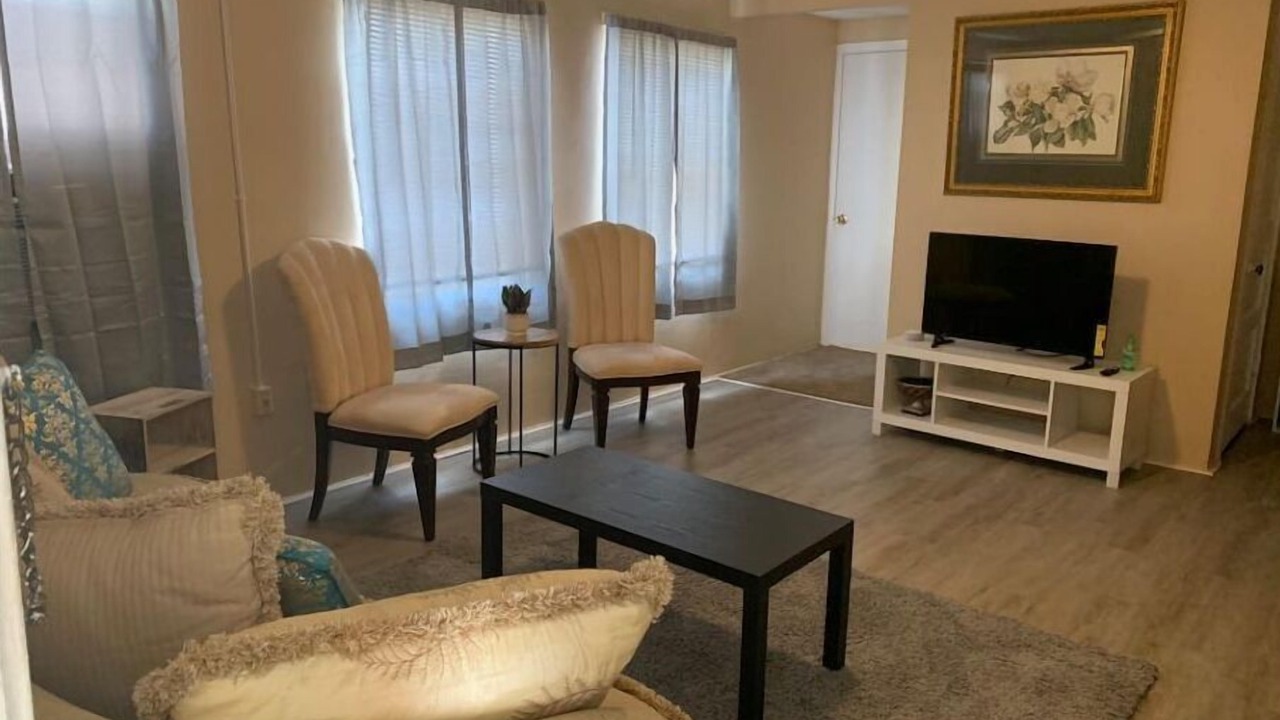 Photo of Livingroom in Valdosta