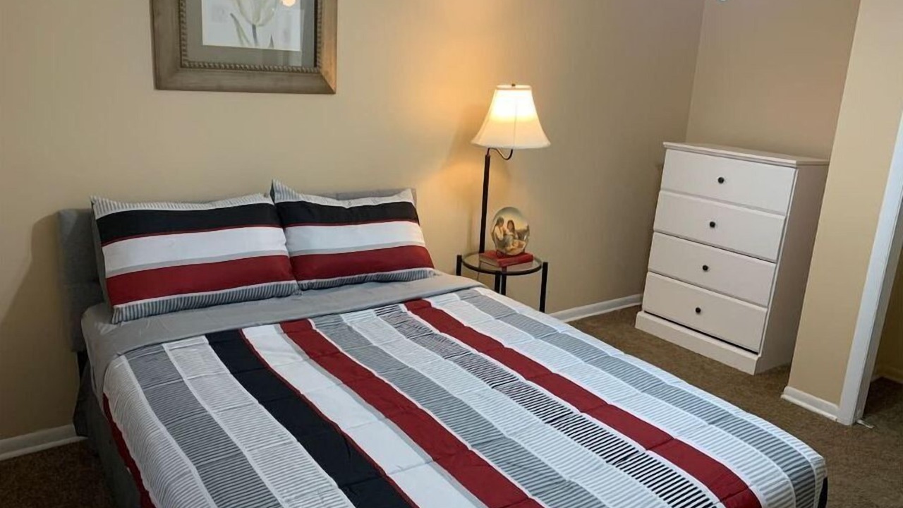 Photo of Bedroom in Valdosta