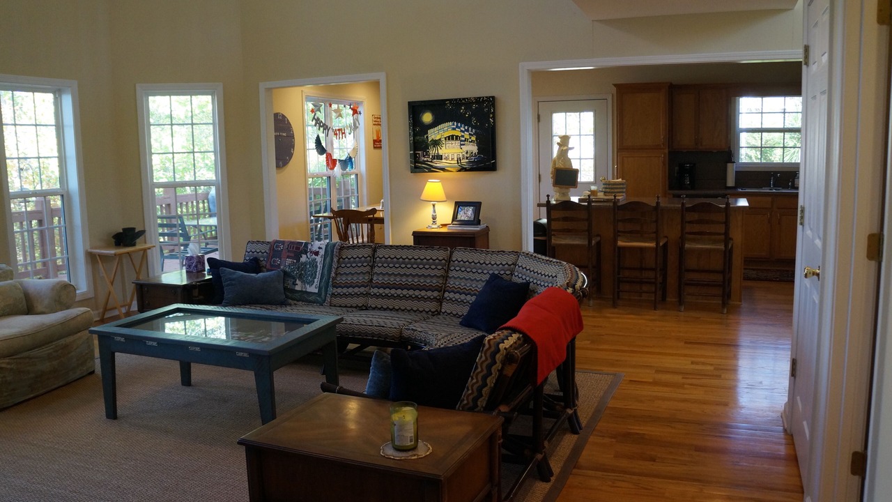 Photo of Livingroom in Wedowee