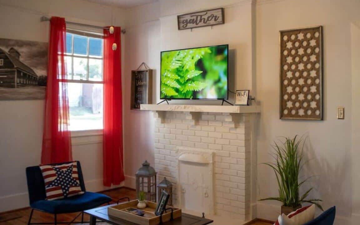 Photo of Livingroom in Montgomery