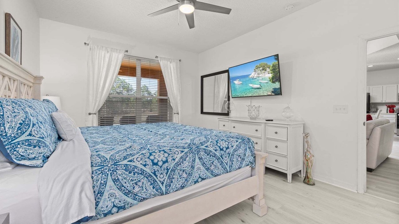 Photo of Bedroom in Watersong