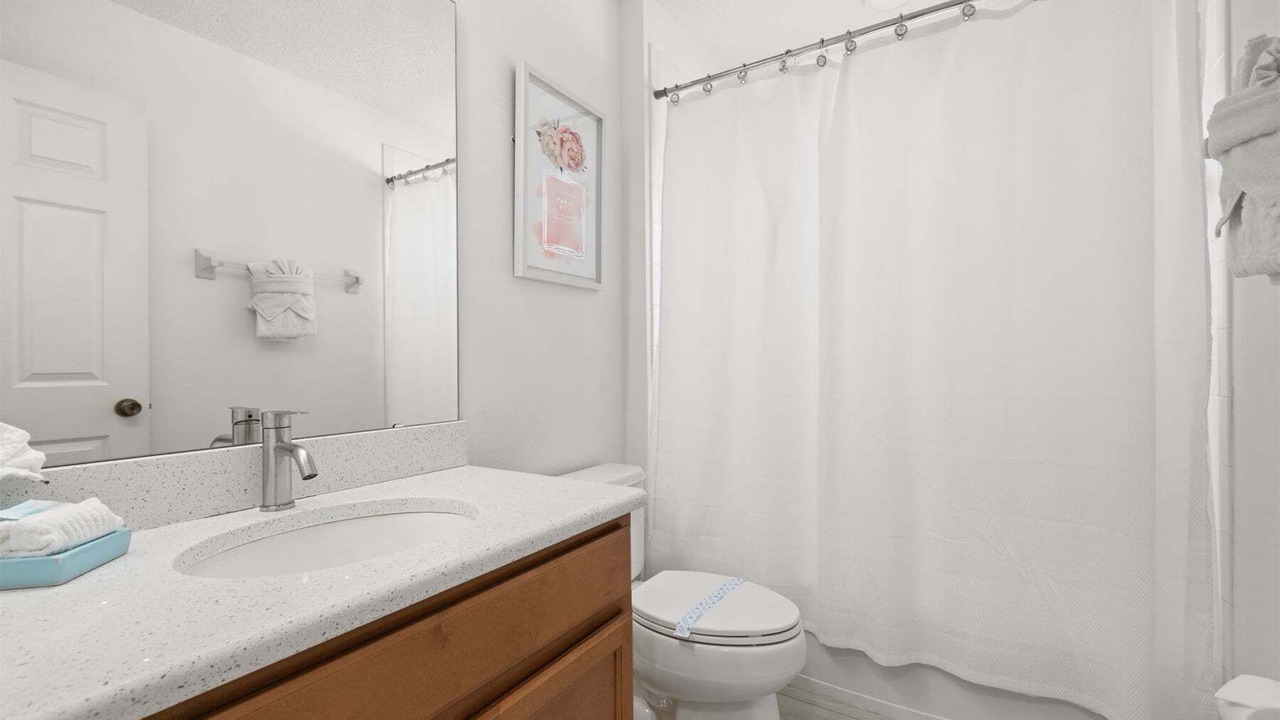 Photo of Bathroom in Watersong