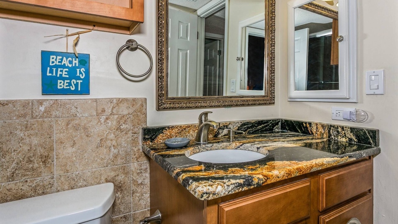Photo of Bathroom in Ono Island