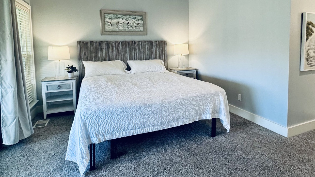 Photo of Bedroom in Miramar Beach