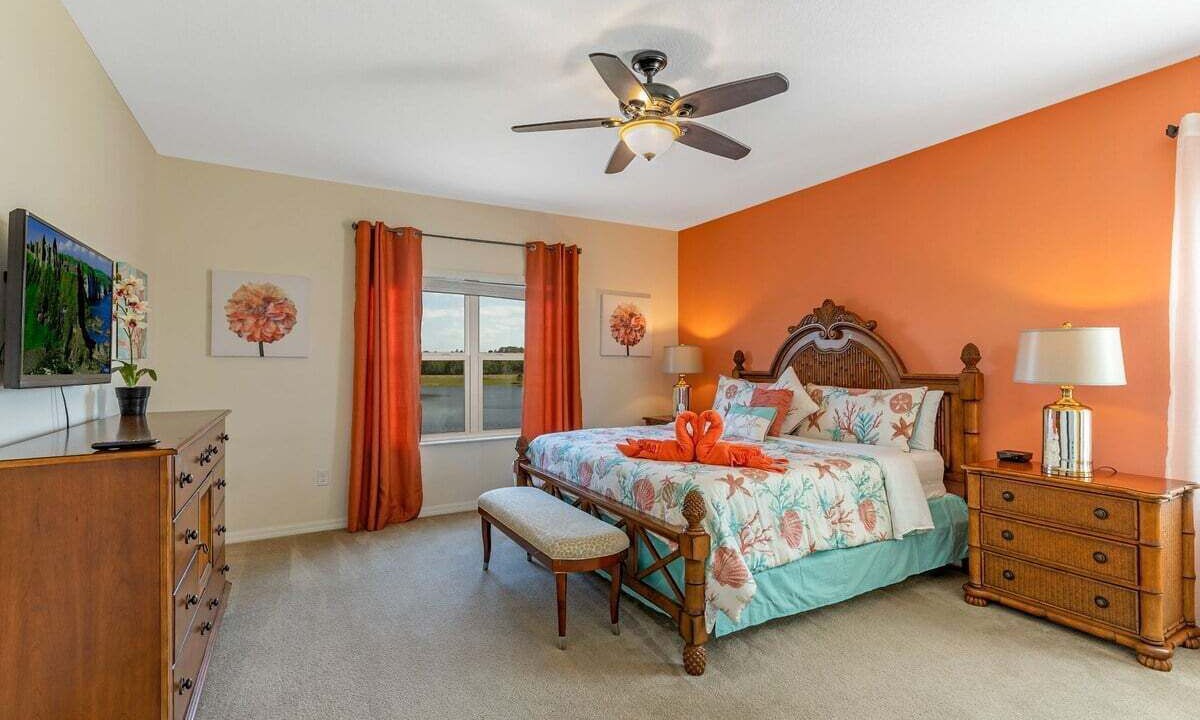Photo of Bedroom in Watersong