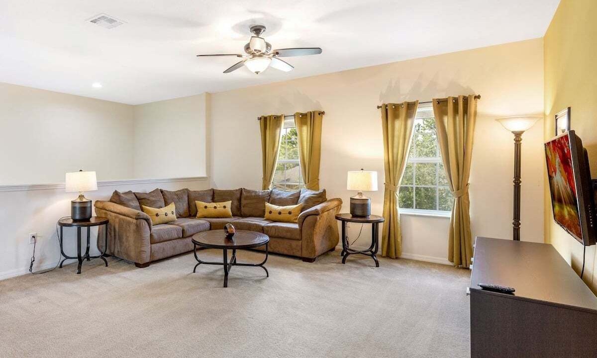 Photo of Livingroom in Watersong