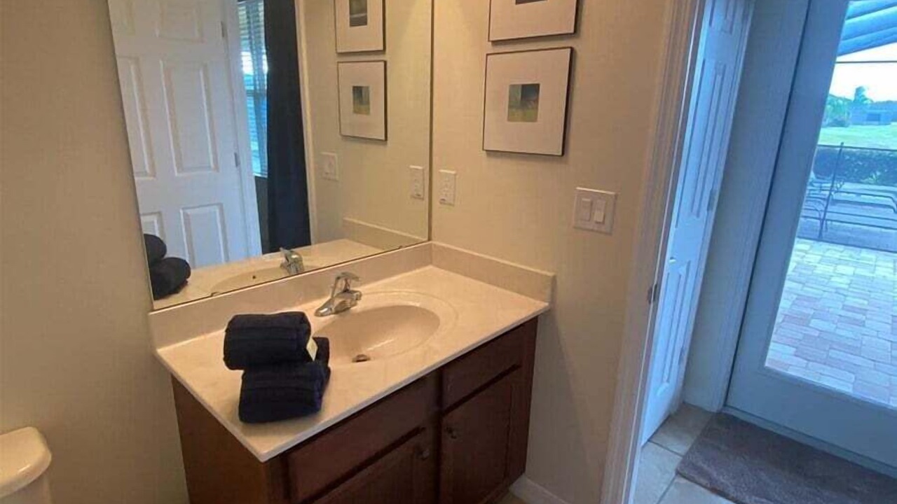 Photo of Bathroom in Watersong