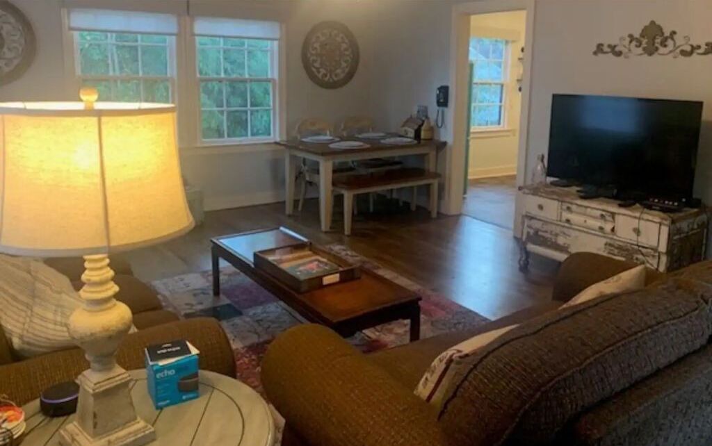 Photo of Livingroom in Laurel