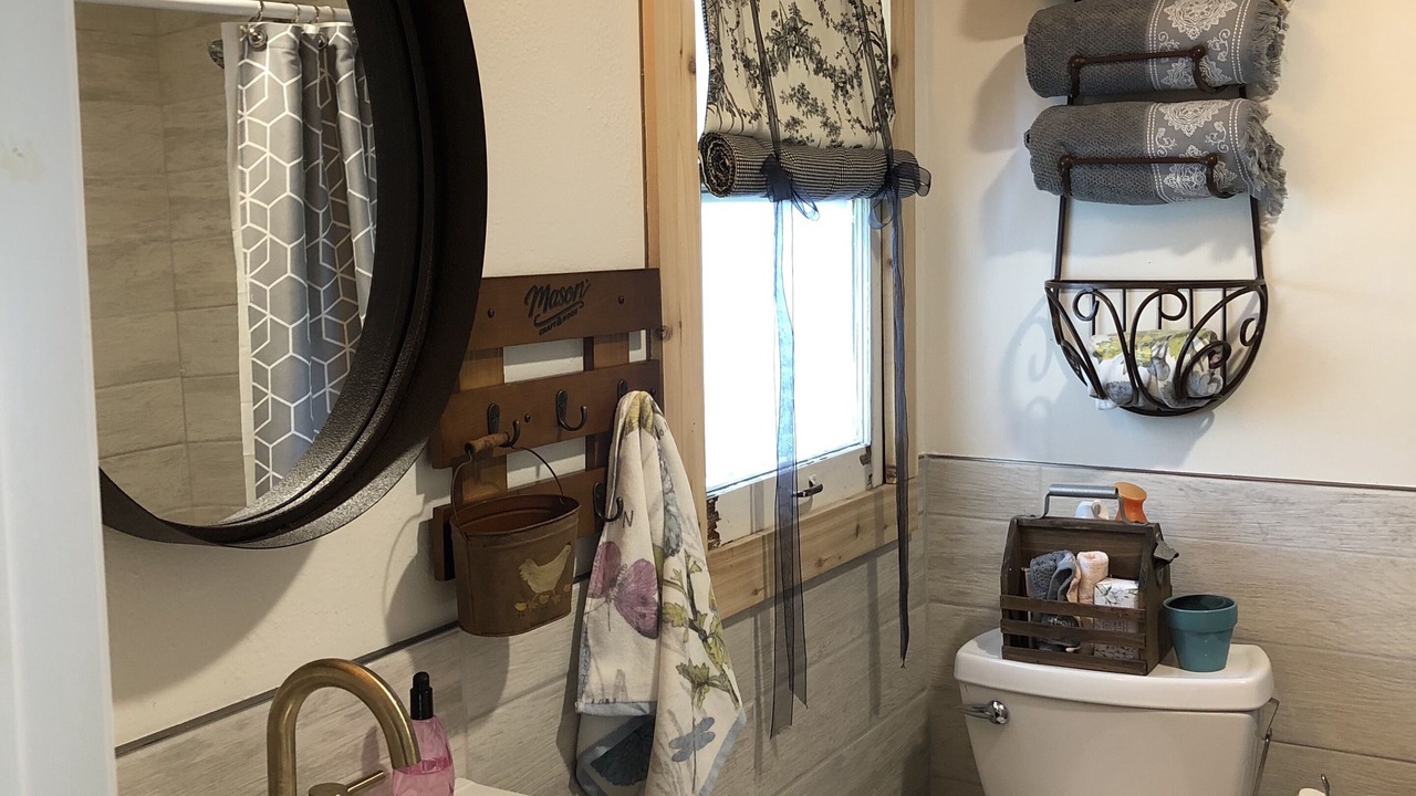 Photo of Bathroom in Edgar