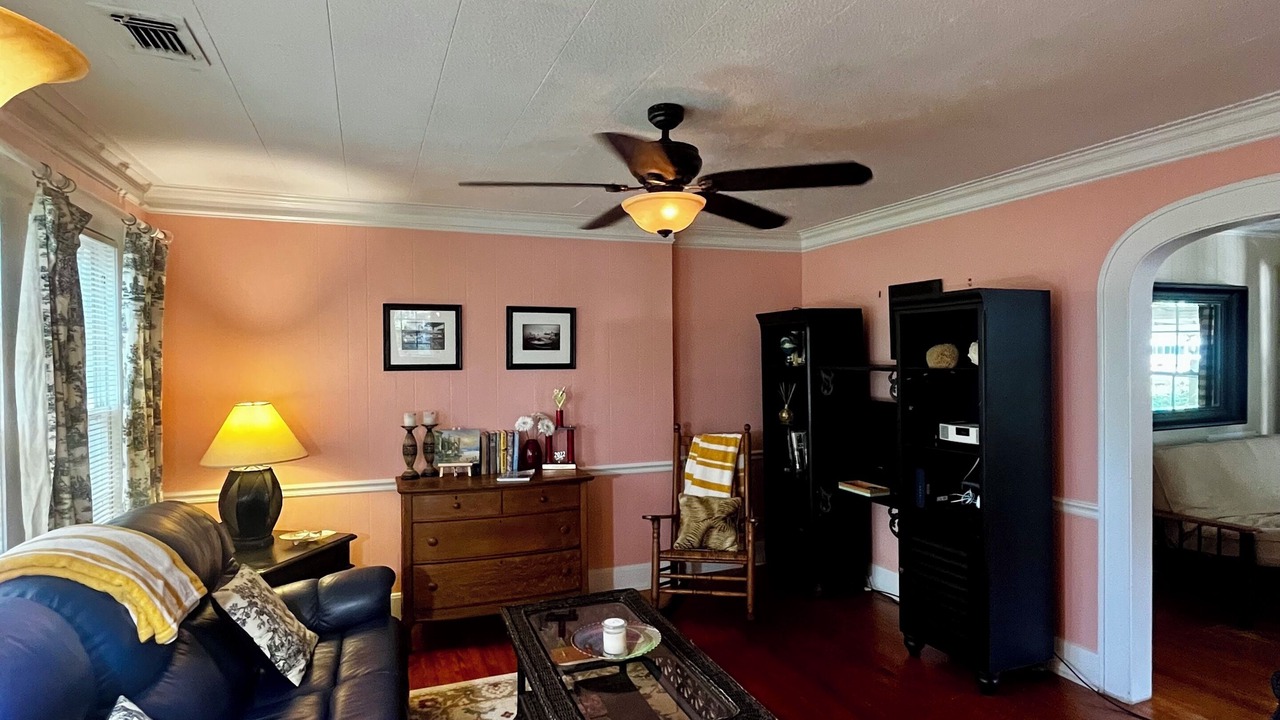 Photo of Livingroom in Apalachicola