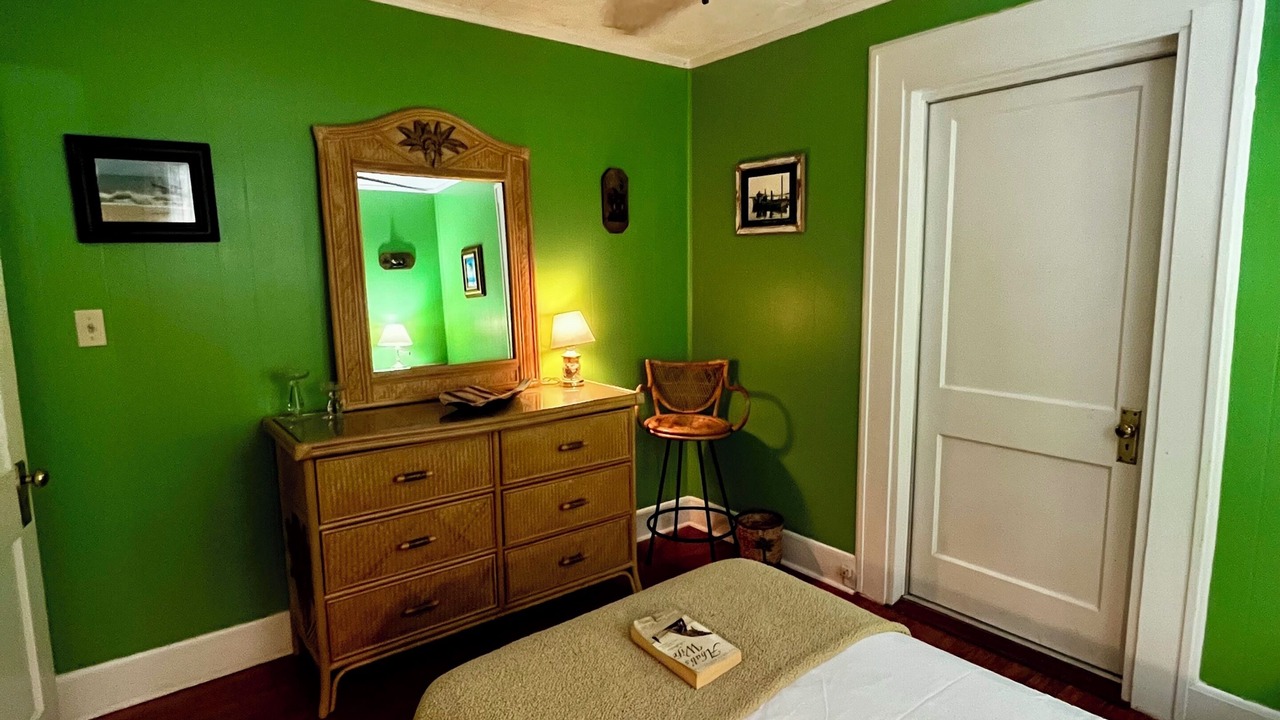 Photo of Bedroom in Apalachicola